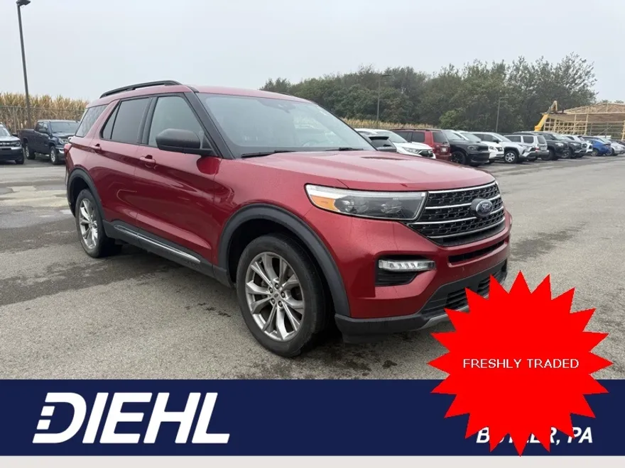 2020 Ford Explorer XLT photo 1