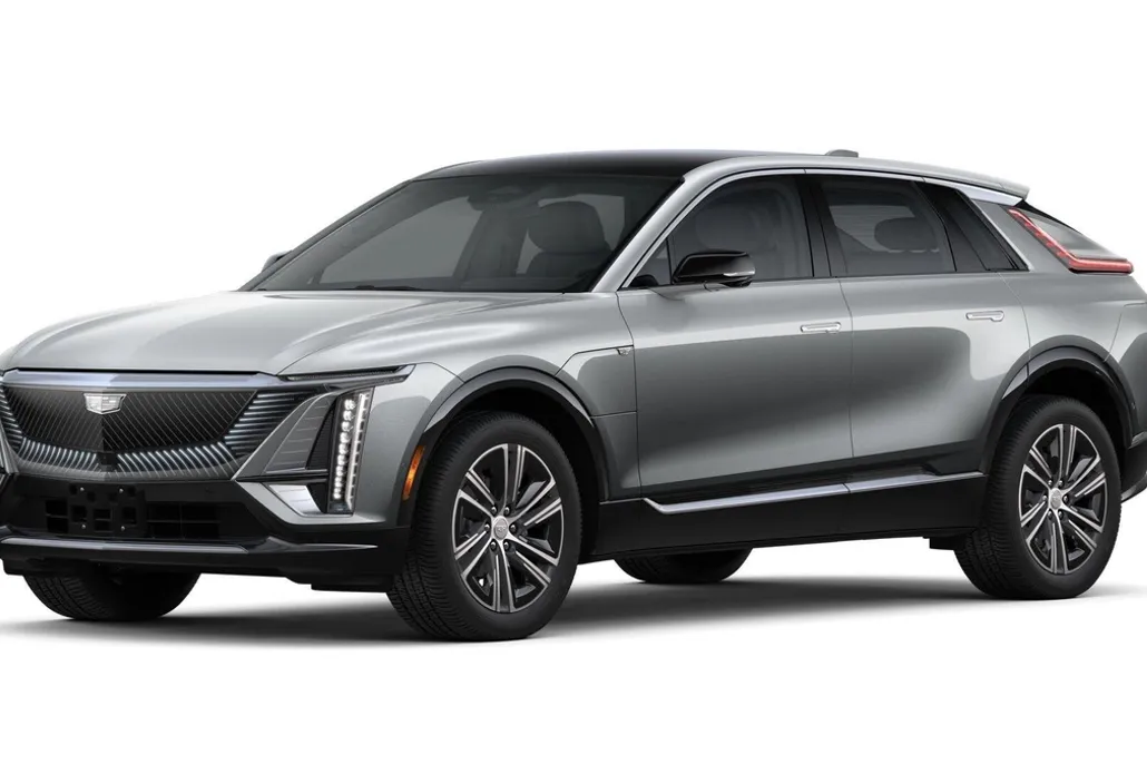 2025 Cadillac Lyriq Luxury photo 1