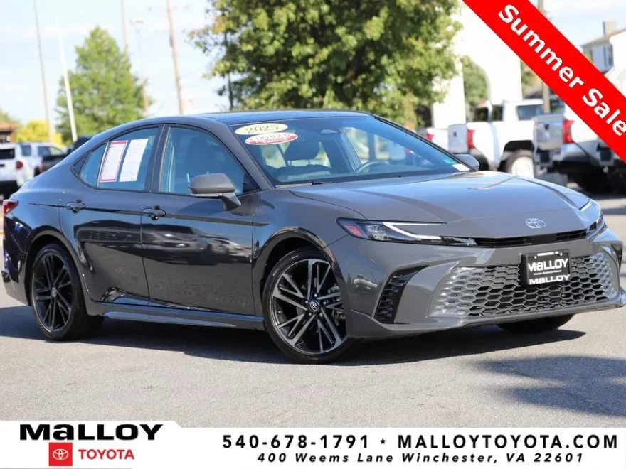 2025 Toyota Camry XSE photo 1