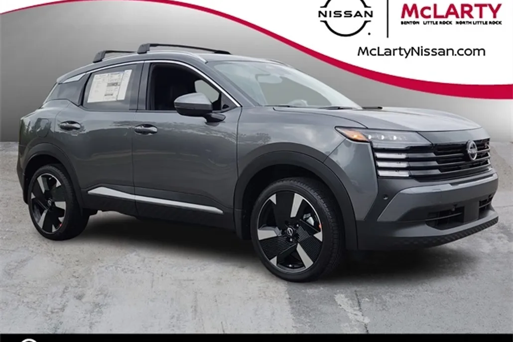 2025 Nissan Kicks SR photo 1