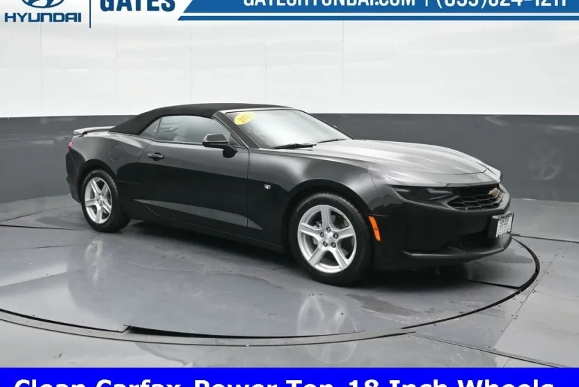 2023 Chevrolet Camaro 1LT photo 1