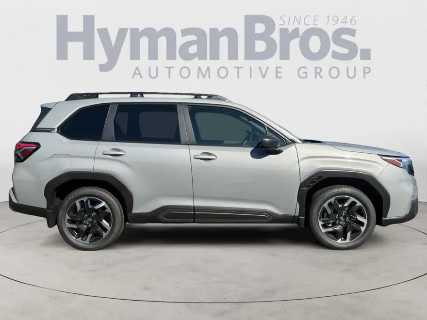 2025 Subaru Forester Touring photo 1