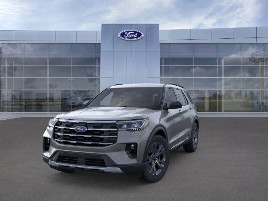 2025 Ford Explorer photo 1