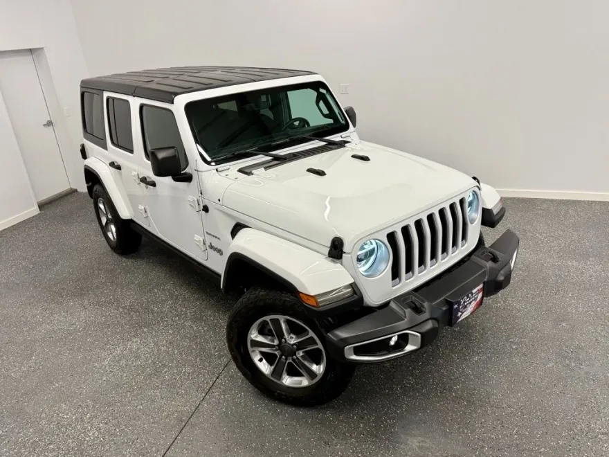 2018 Jeep Wrangler Unlimited Sahara photo 1