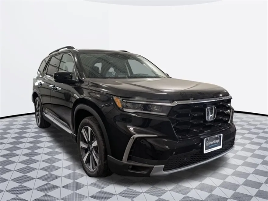 2025 Honda Pilot Touring photo 1