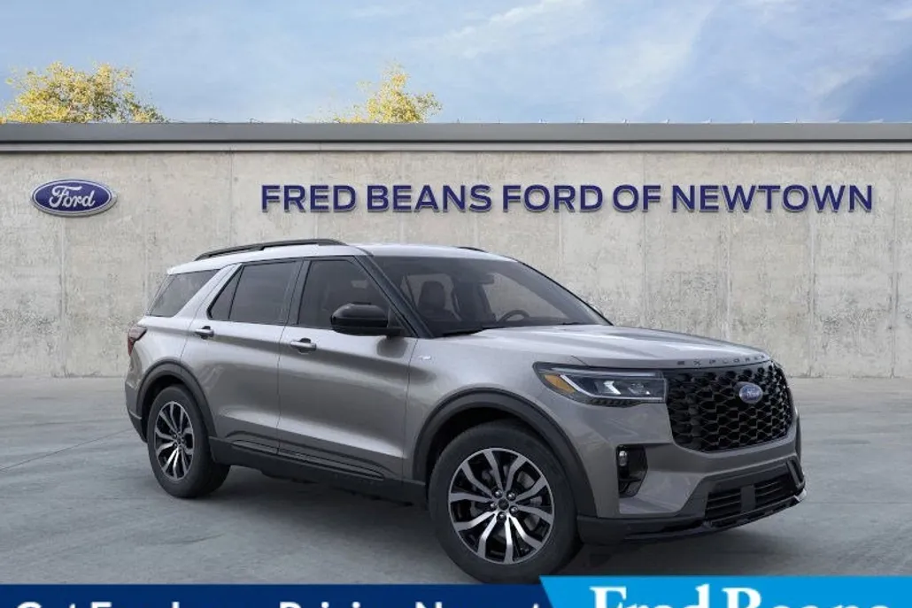 2025 Ford Explorer ST-Line photo 1