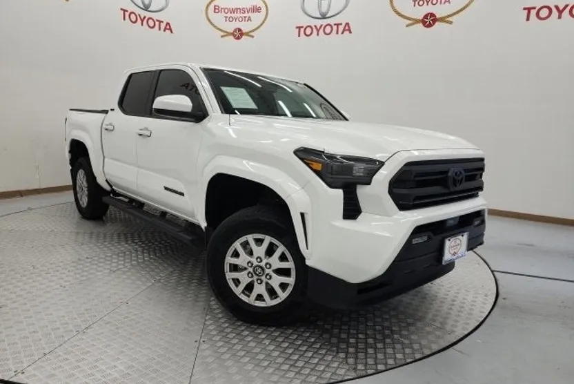 2024 Toyota Tacoma Base photo 1