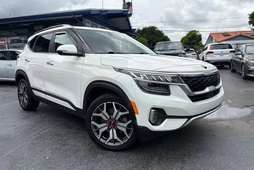 2021 Kia Seltos SX photo 1