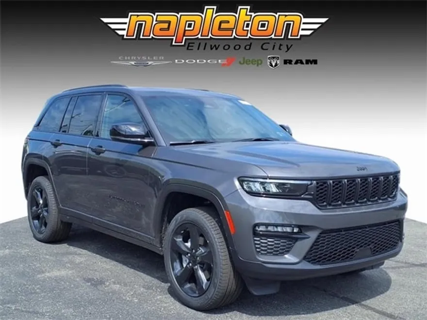2025 Jeep Grand Cherokee Limited photo 1