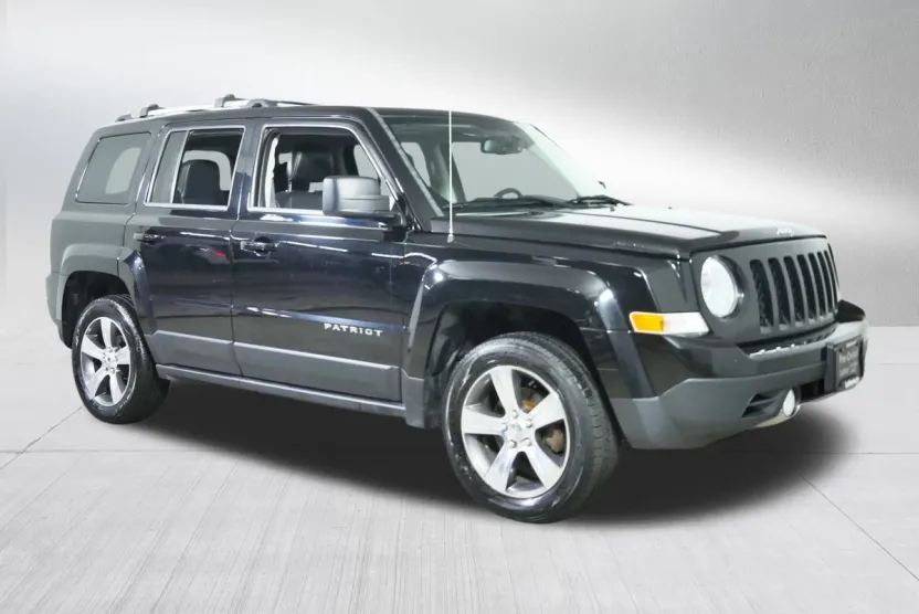 2016 Jeep Patriot High Altitude Altitude Edition photo 1