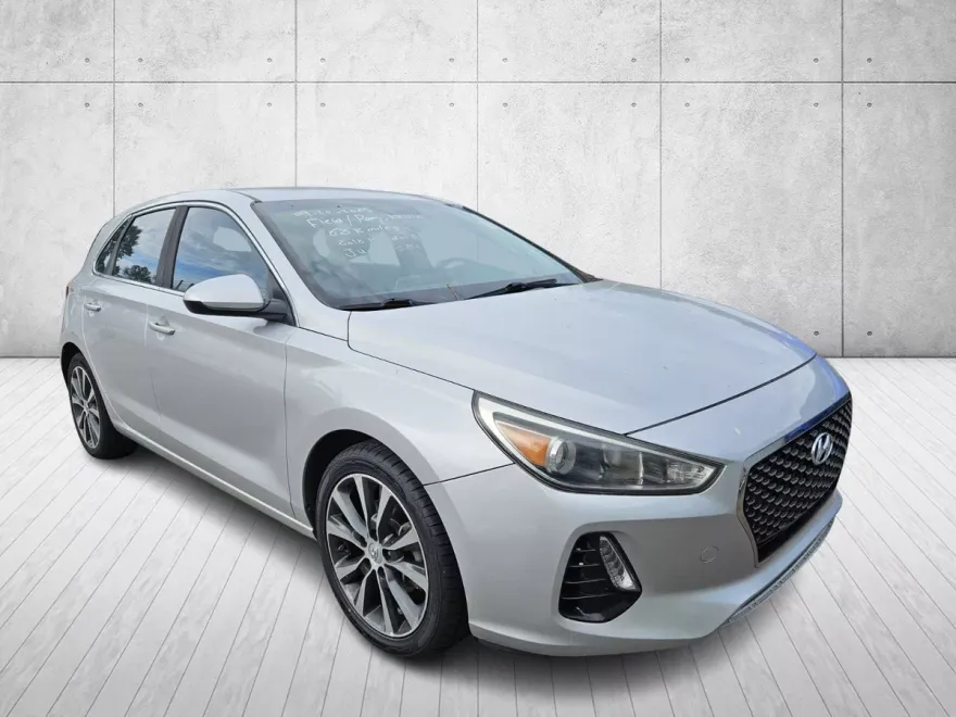 2018 Hyundai Elantra GT Base photo 1