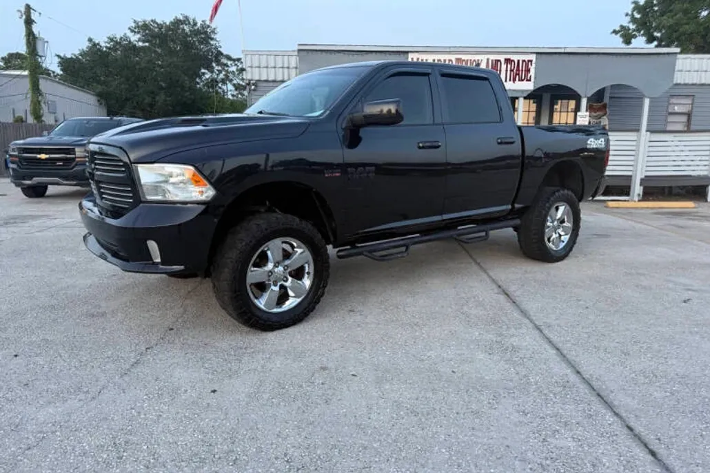 2015 Ram 1500 Sport photo 1