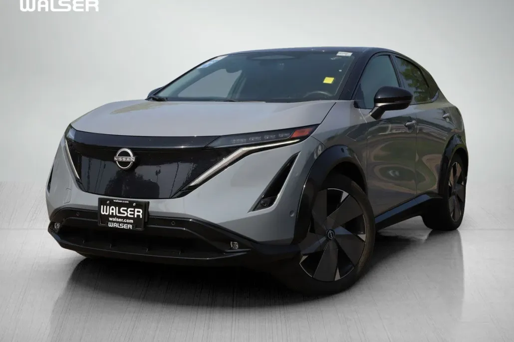 2023 Nissan ARIYA Platinum photo 1