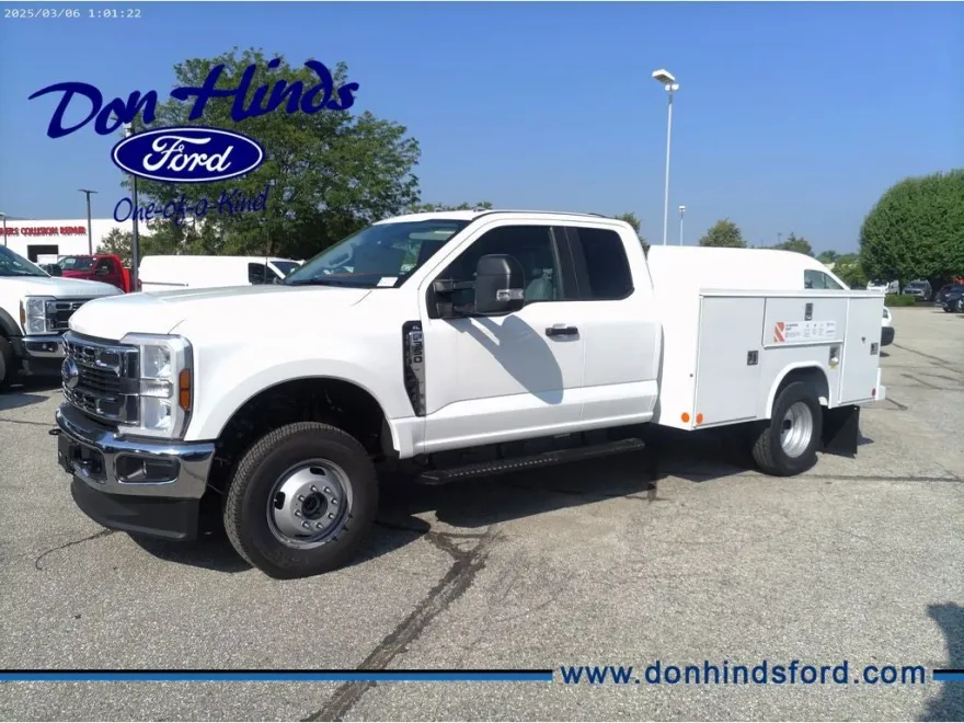 2025 Ford F-350 XL photo 1