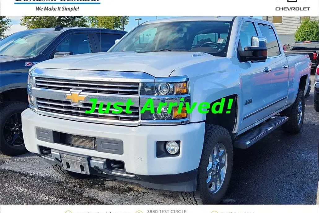 2015 Chevrolet Silverado 3500HD High Country photo 1