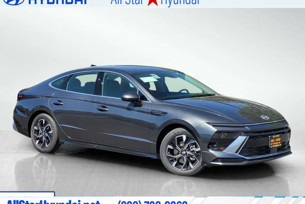 2025 Hyundai Sonata SEL photo 1