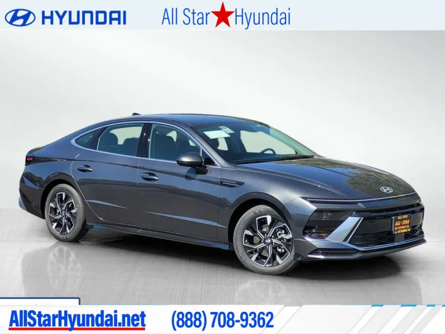 2025 Hyundai Sonata SEL photo 1