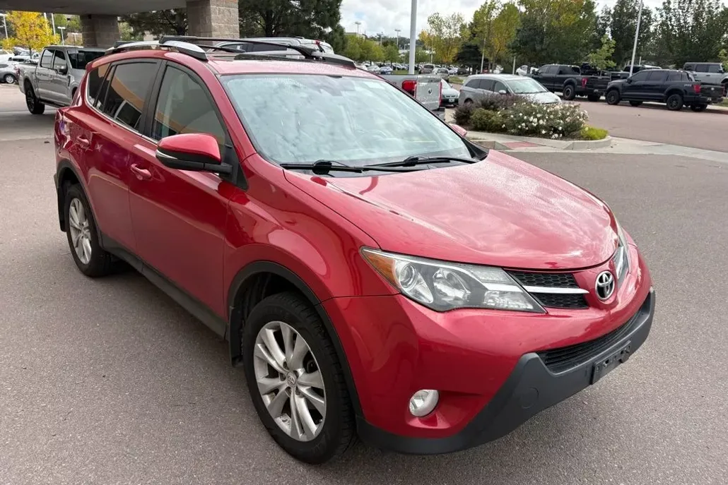 2014 Toyota RAV4 Limited photo 1