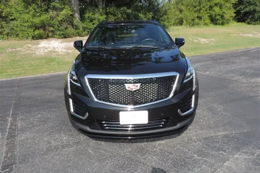 2023 Cadillac XT5 Sport photo 1