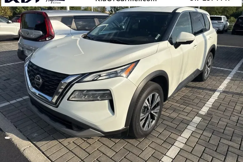 2021 Nissan Rogue SV photo 1