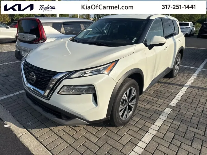2021 Nissan Rogue SV photo 1