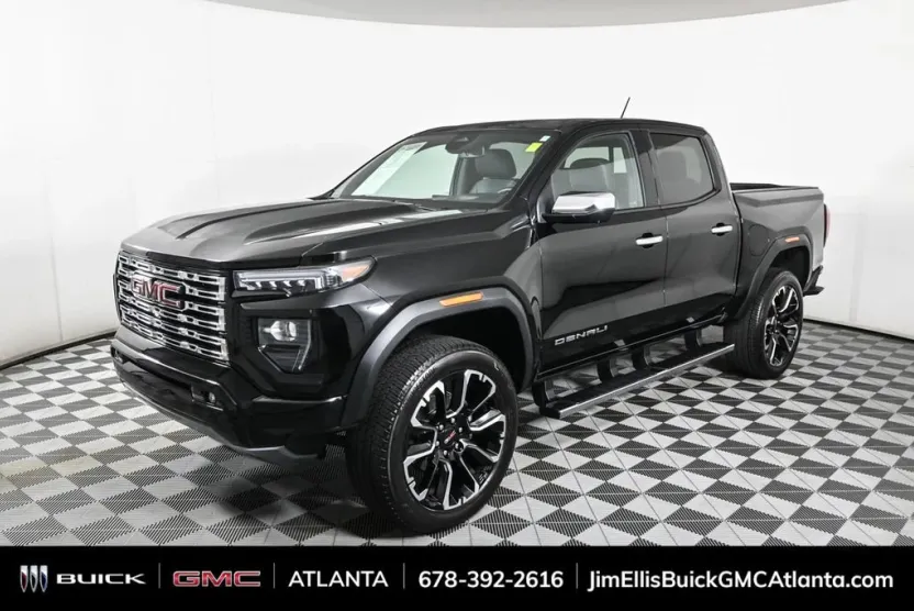 2023 Gmc Canyon Denali photo 1