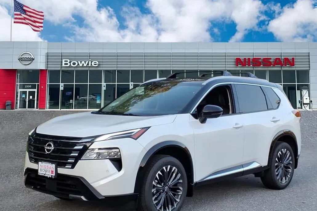 2026 Nissan Rogue Platinum photo 1