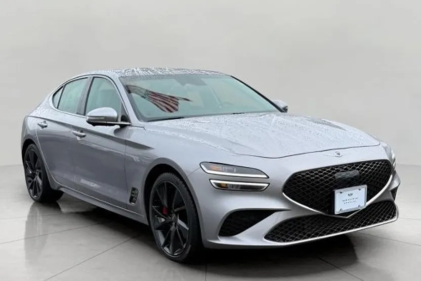 2023 Genesis G70 3.3T photo 1