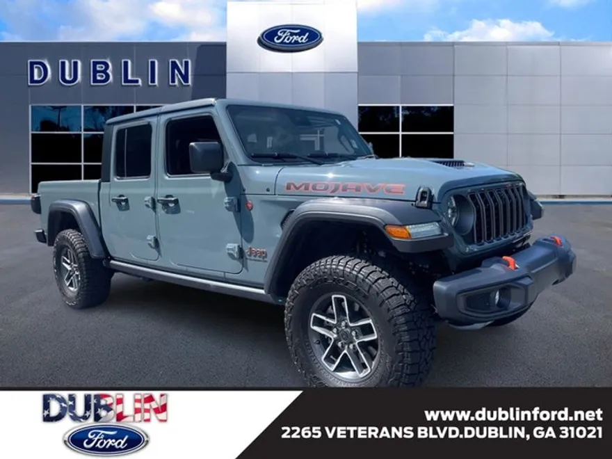 2024 Jeep Gladiator Mojave photo 1