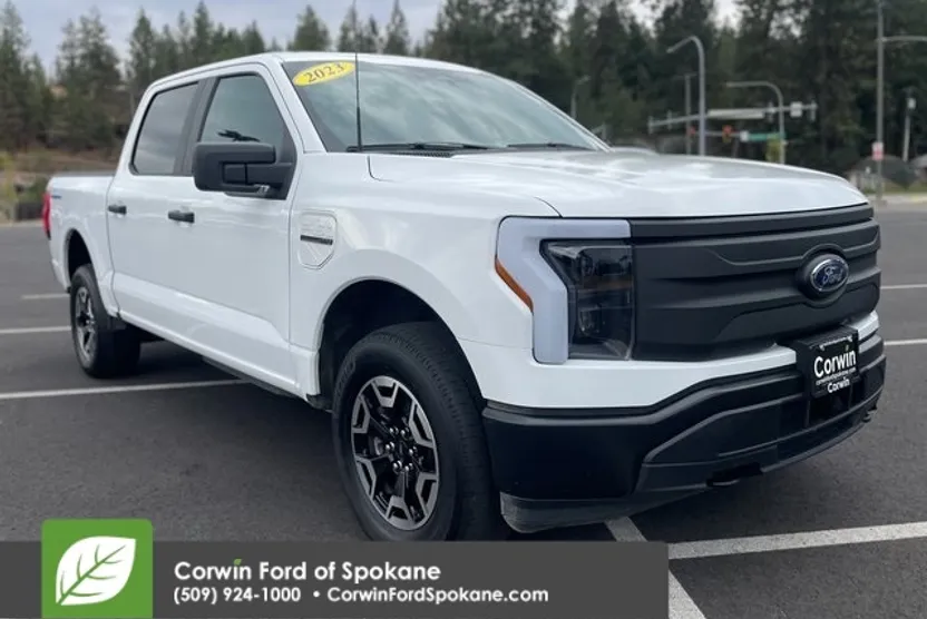 2023 Ford F-150 Lightning photo 1