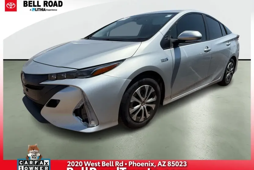 2021 Toyota Prius Prime LE photo 1