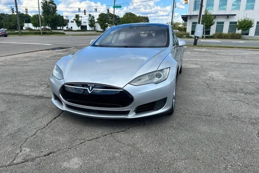 2016 Tesla Model S 70 photo 1
