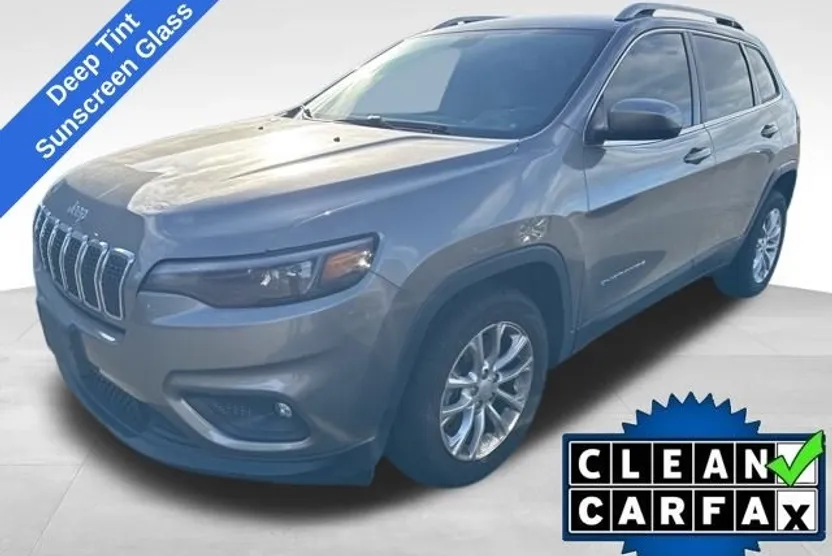 2019 Jeep Cherokee Latitude photo 1