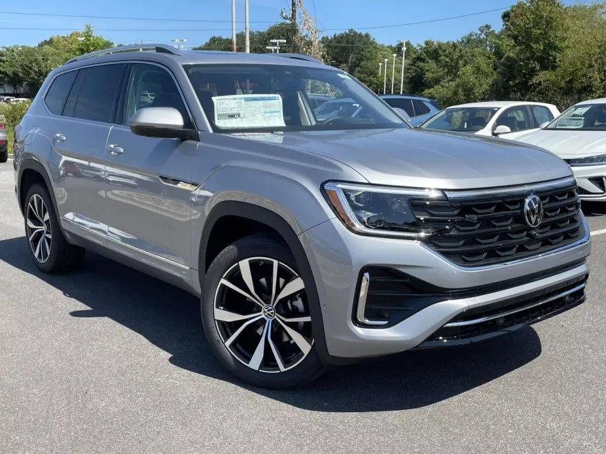 2026 Volkswagen Atlas SEL Premium R-Line photo 1