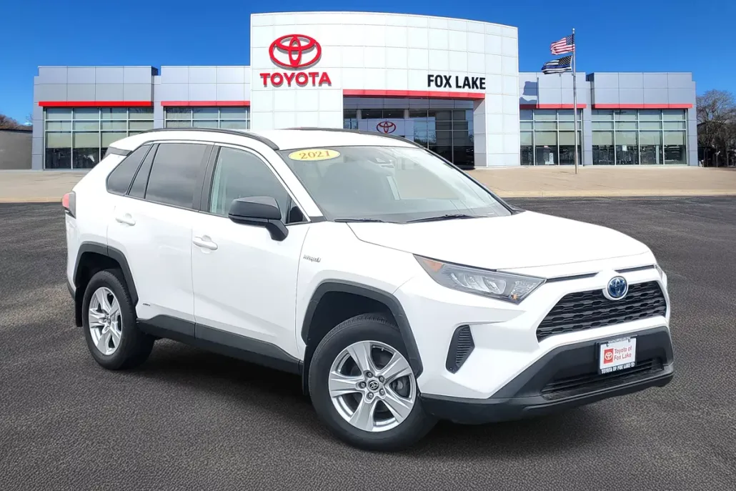 2021 Toyota RAV4 Hybrid LE photo 1