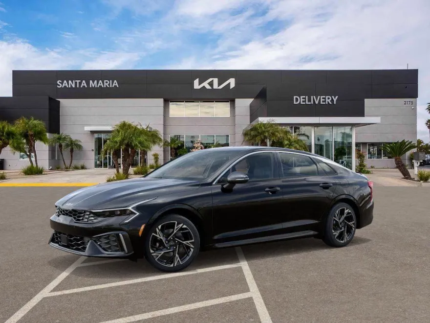 2026 Kia K5 GT-Line photo 1
