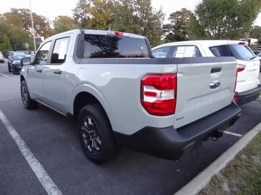 2024 Ford Maverick XLT photo 1