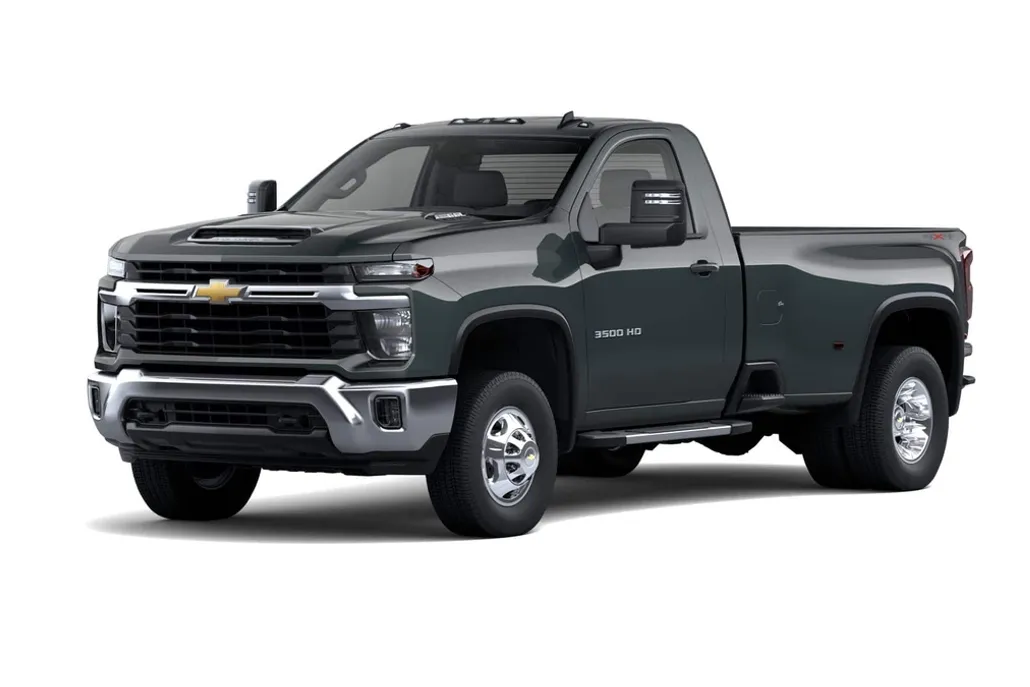 2026 Chevrolet Silverado 3500HD LT photo 1
