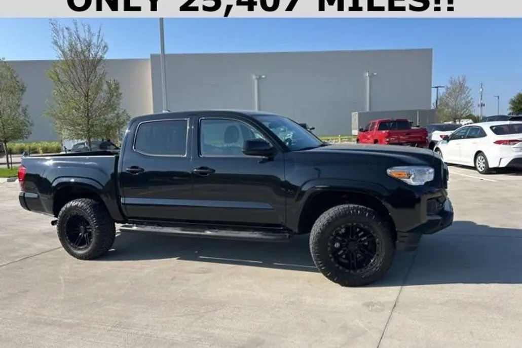 2021 Toyota Tacoma SR photo 1