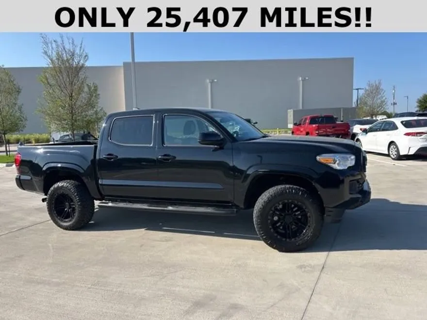 2021 Toyota Tacoma SR photo 1