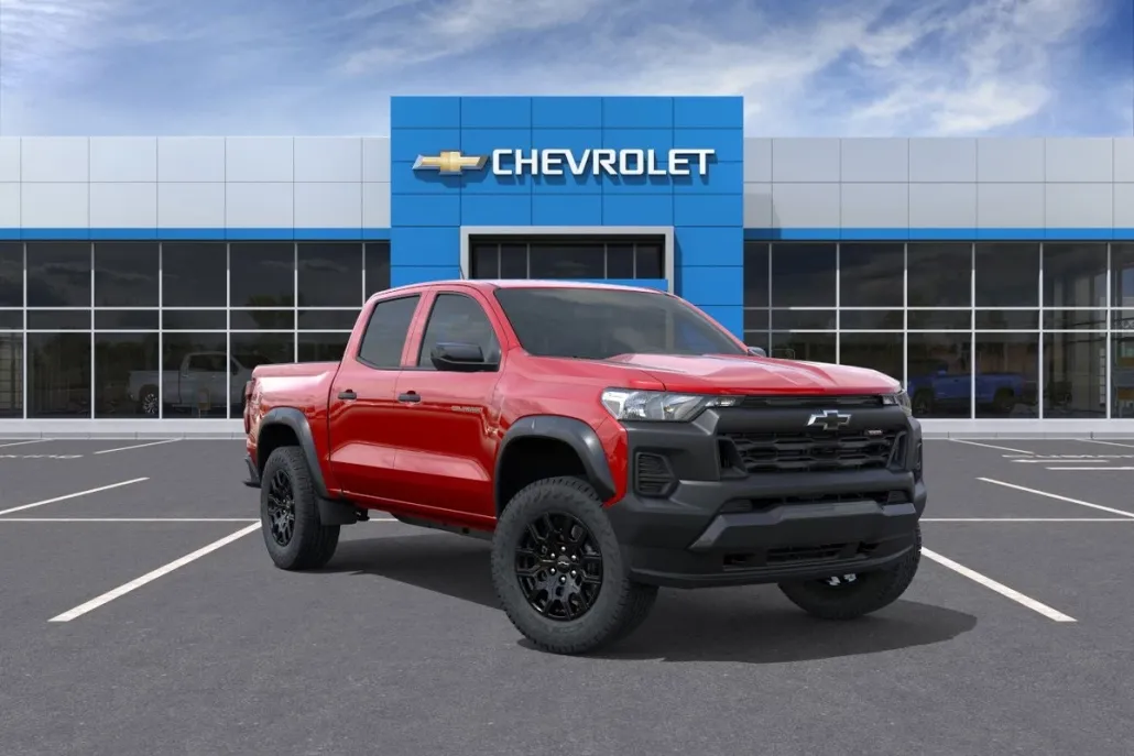 2025 Chevrolet Colorado Trail Boss photo 1