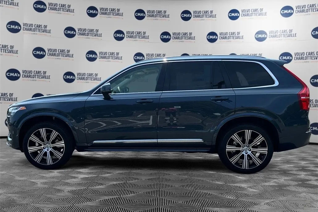2025 Volvo XC90 Plus photo 1