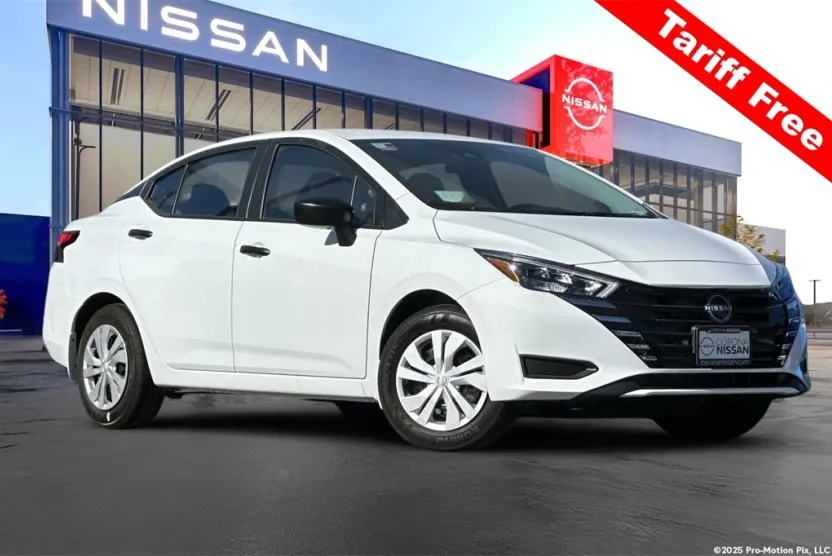 2025 Nissan Versa 1.6 S photo 1