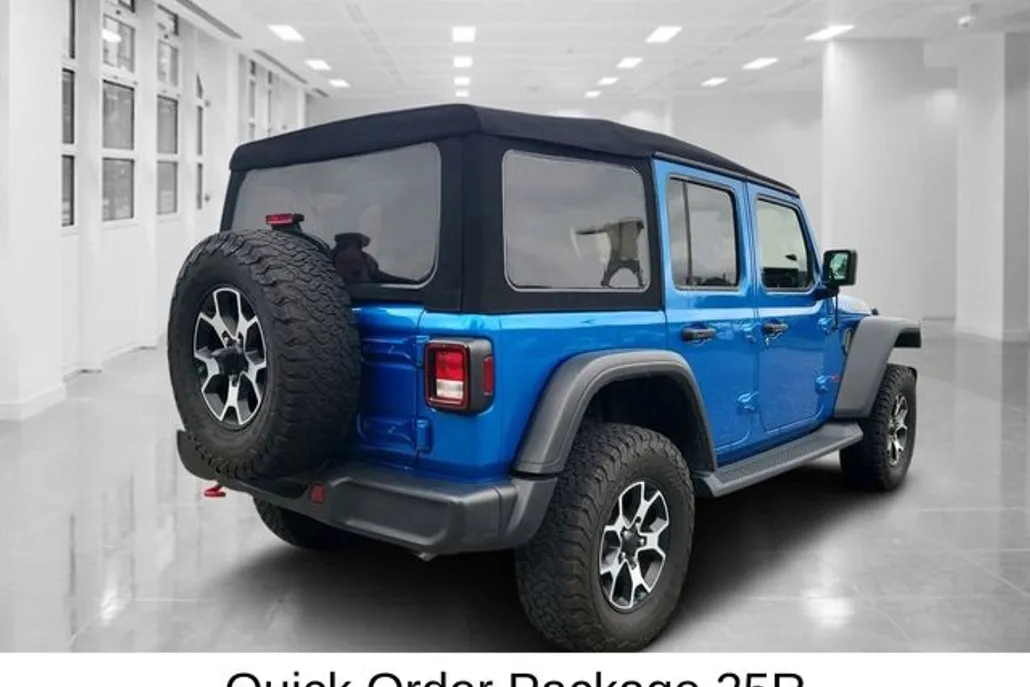 2022 Jeep Wrangler Unlimited Rubicon photo 1