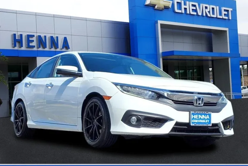 2017 Honda Civic Touring photo 1
