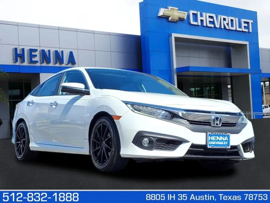 2017 Honda Civic Touring photo 1