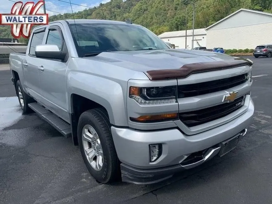 2018 Chevrolet Silverado 1500 LT Z71 photo 1