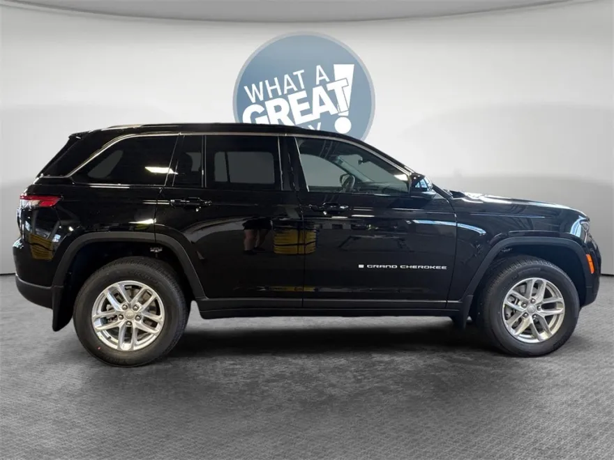 2025 Jeep Grand Cherokee Laredo X photo 1