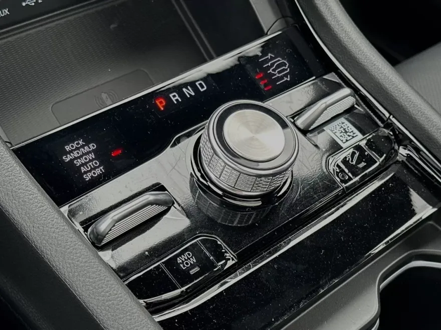 2024 Jeep Grand Cherokee Overland photo 24