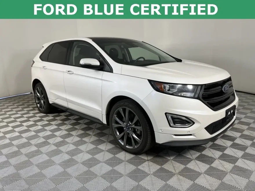 2016 Ford Edge Sport photo 1